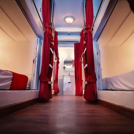 Haad Rin Beach Luxury Hostel Bagian luar foto