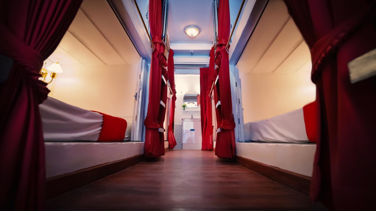 Haad Rin Beach Luxury Hostel Bagian luar foto